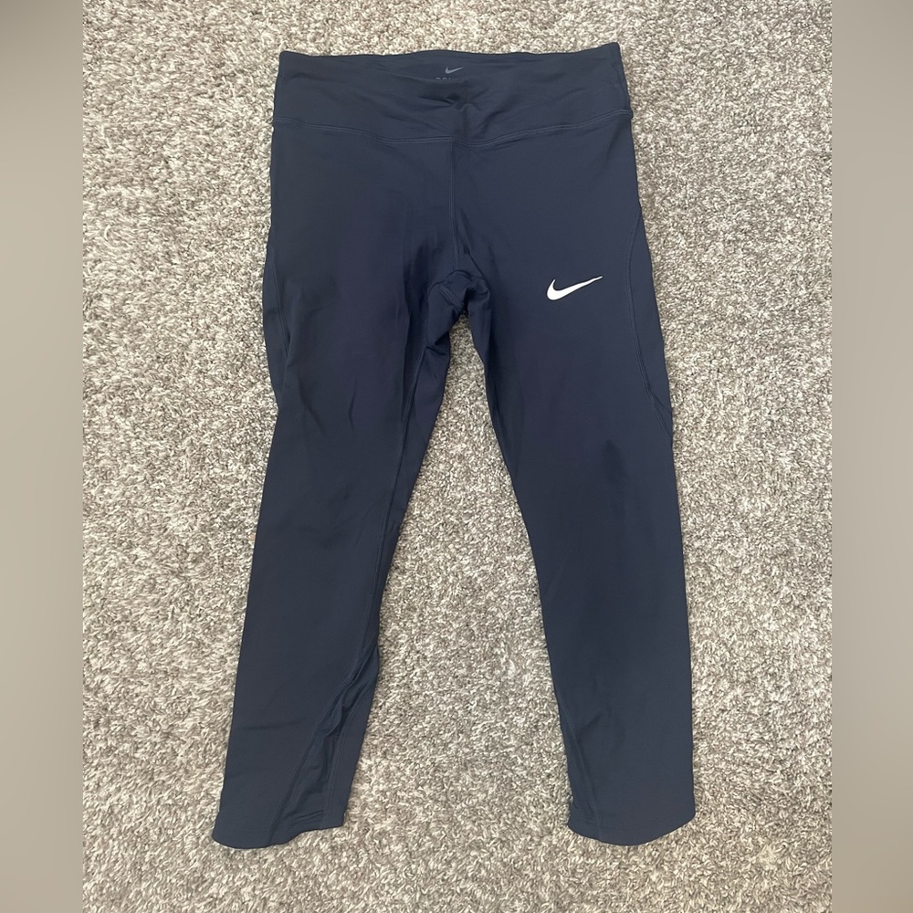Women’s Medium Nike 3/4 Length Navy Leggings